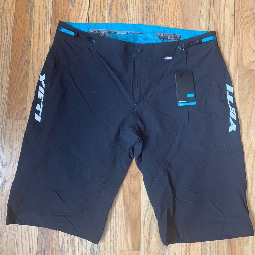 Men’s NWT Yeti Cycles Enduro Shorts XXL